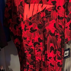 Nike tee shirt